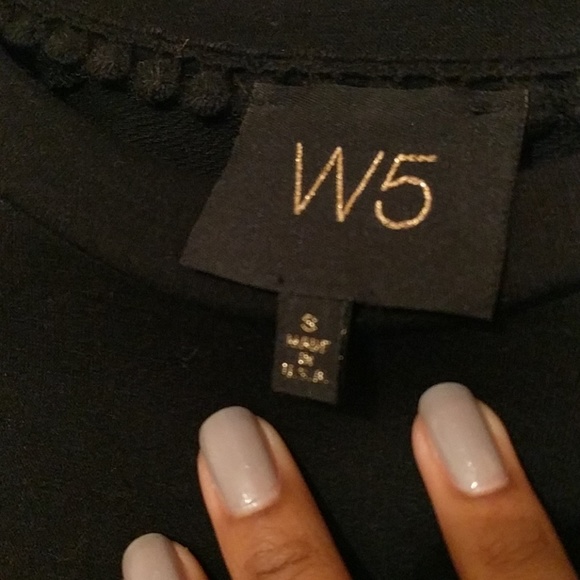 Detailed Top - Picture 4 of 4